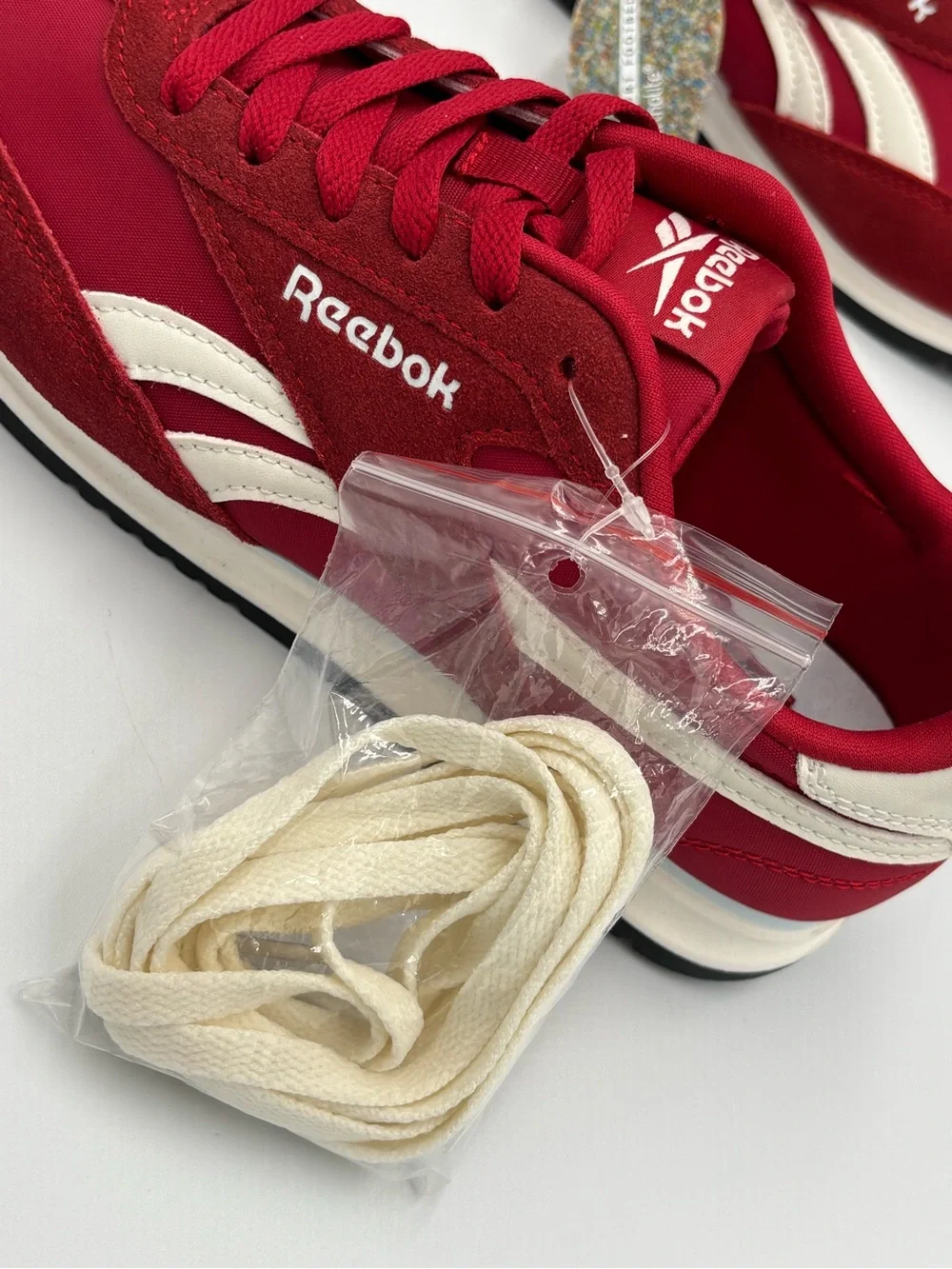 Reebok Women’s Red Suede Nylon Retro Sneakers OrthoLite Size 7 New